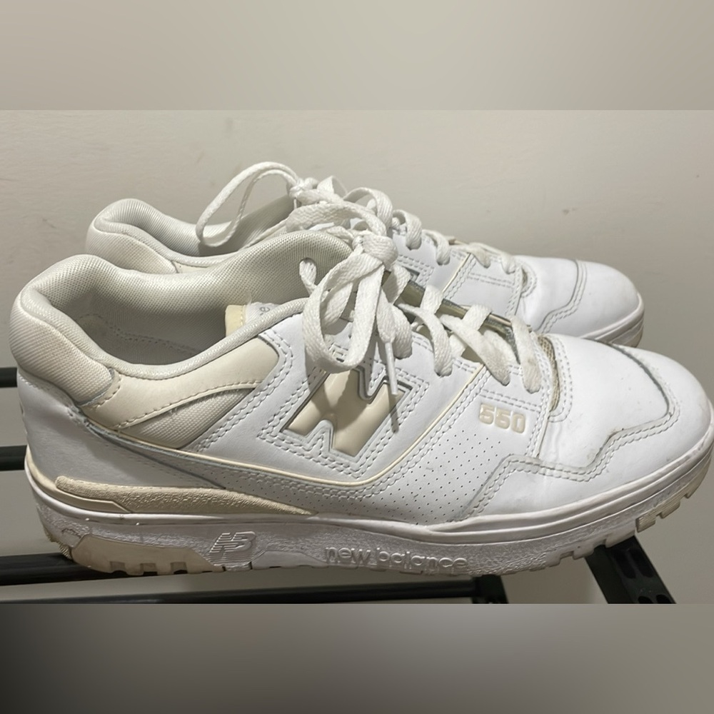 New Balance 550 Cream Sneakers